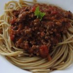 špagety s rajčinovou salsou